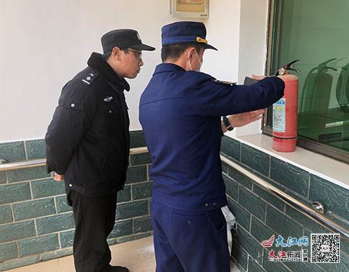 浮梁縣消防救援大隊開展消防產(chǎn)品監(jiān)督檢查 圖